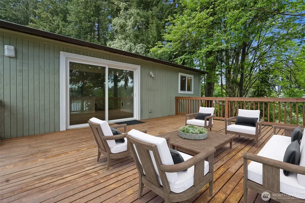 3502 Long Lake Drive SE Lacey WA 98503