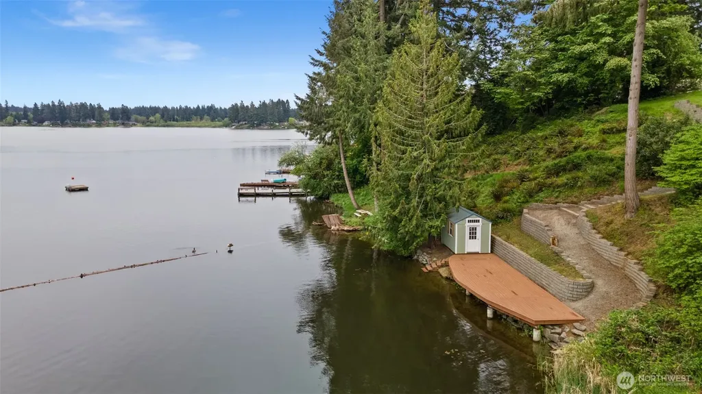 3502 Long Lake Drive SE Lacey WA 98503