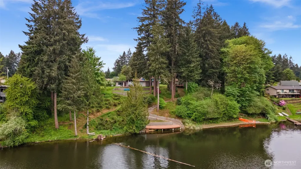 3502 Long Lake Drive SE Lacey WA 98503