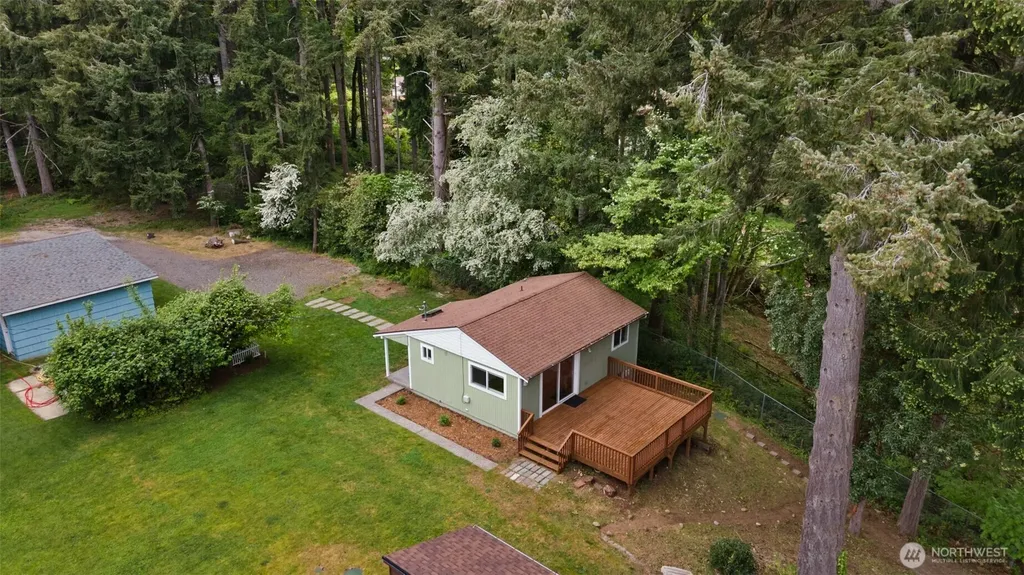 3502 Long Lake Drive SE Lacey WA 98503