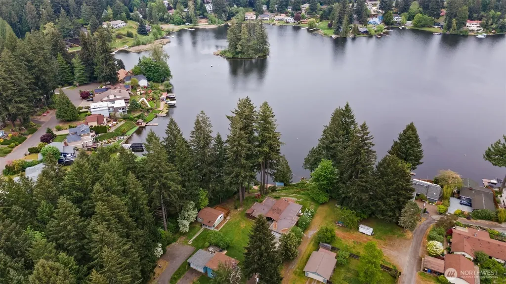 3502 Long Lake Drive SE Lacey WA 98503