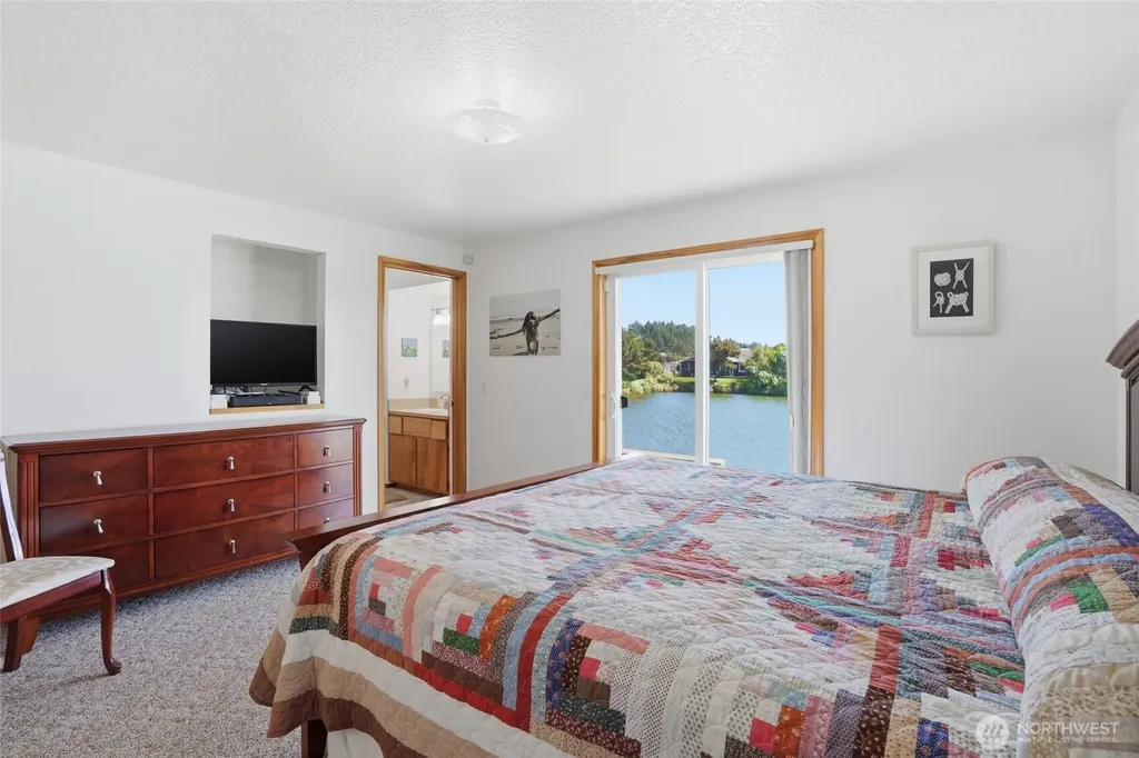 706 343rd Place Ocean Park WA 98640
