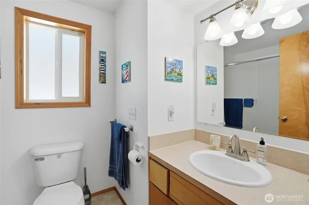 706 343rd Place Ocean Park WA 98640