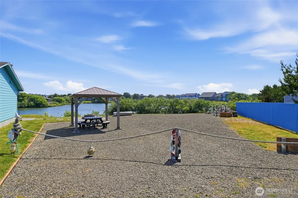 706 343rd Place Ocean Park WA 98640