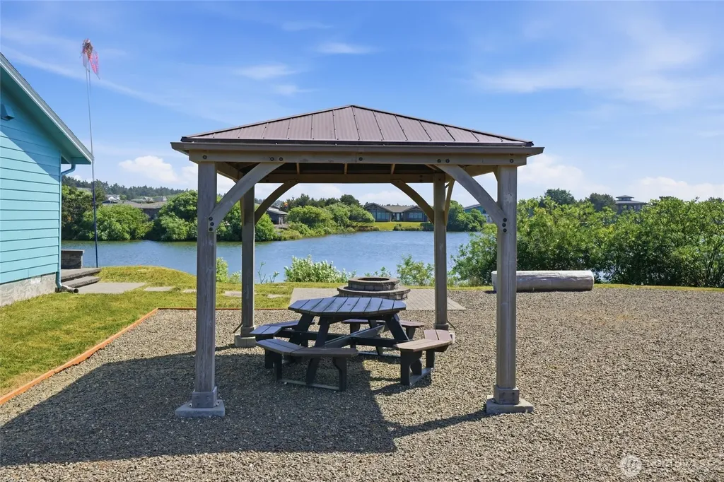 706 343rd Place Ocean Park WA 98640