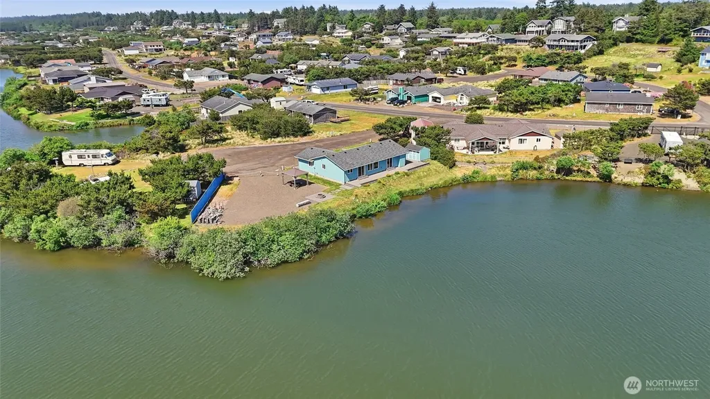 706 343rd Place Ocean Park WA 98640