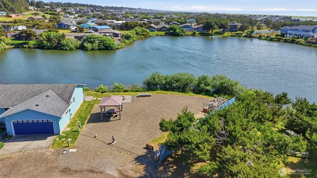 706 343rd Place Ocean Park WA 98640