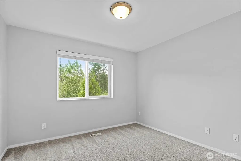 1313 52nd Street NE Auburn WA 98002