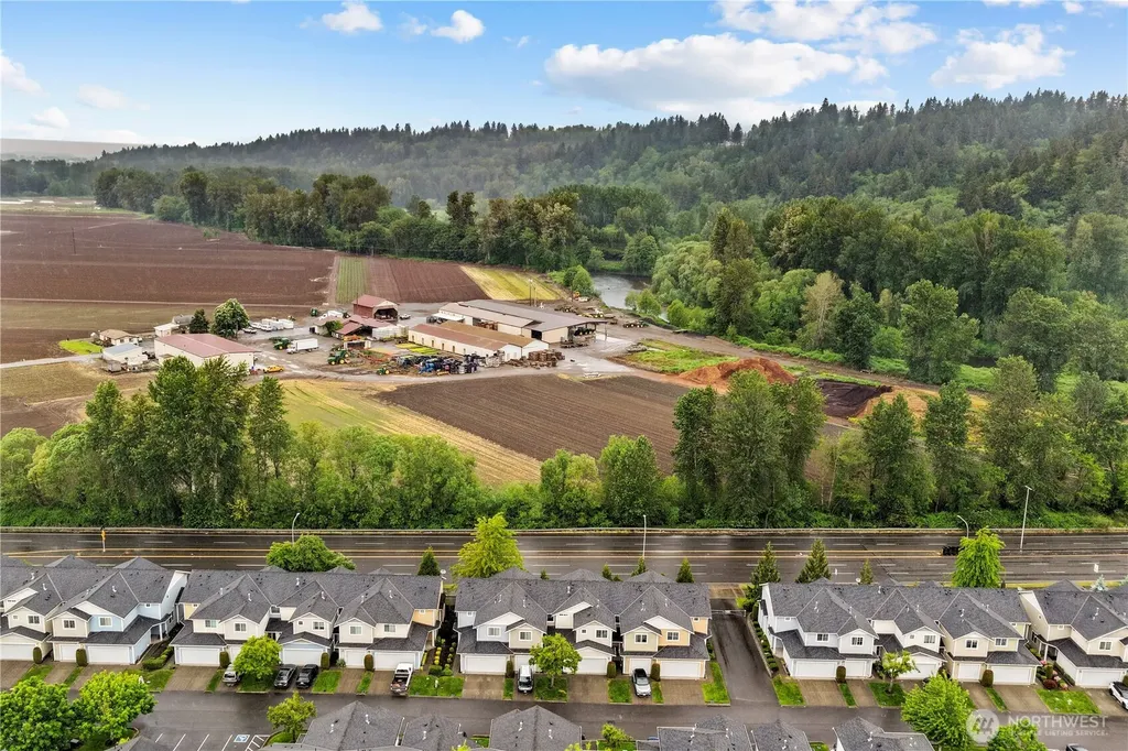 1313 52nd Street NE Auburn WA 98002