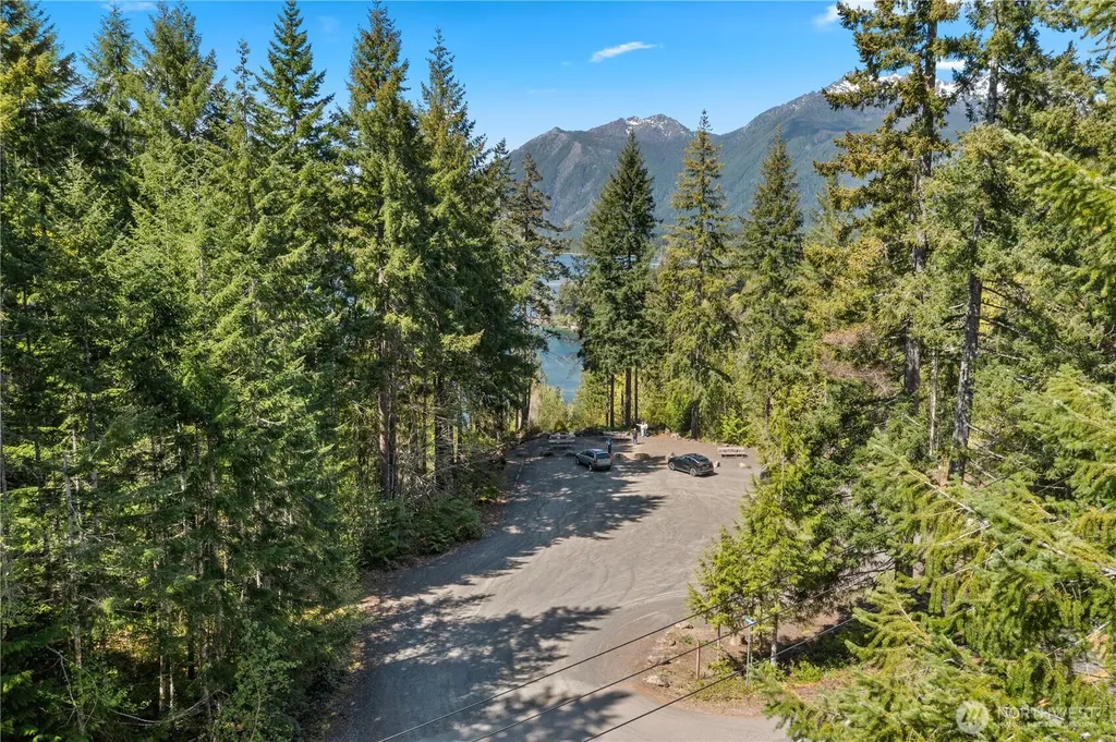0 N White Tail Trail Hoodsport WA 98548