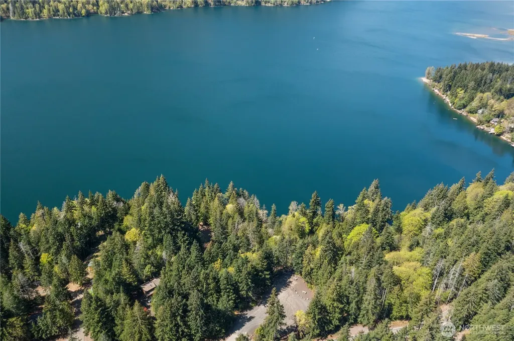 0 N White Tail Trail Hoodsport WA 98548