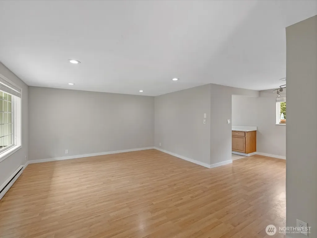 7631 201st Street SW Edmonds WA 98206