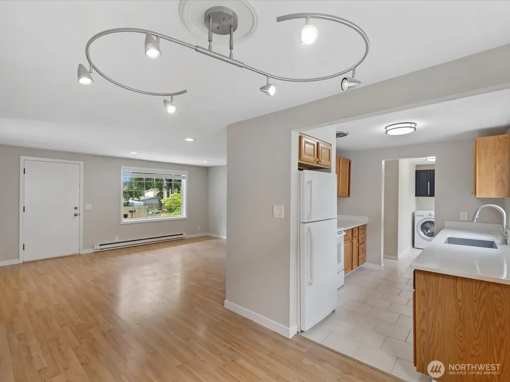 7631 201st Street SW Edmonds WA 98206