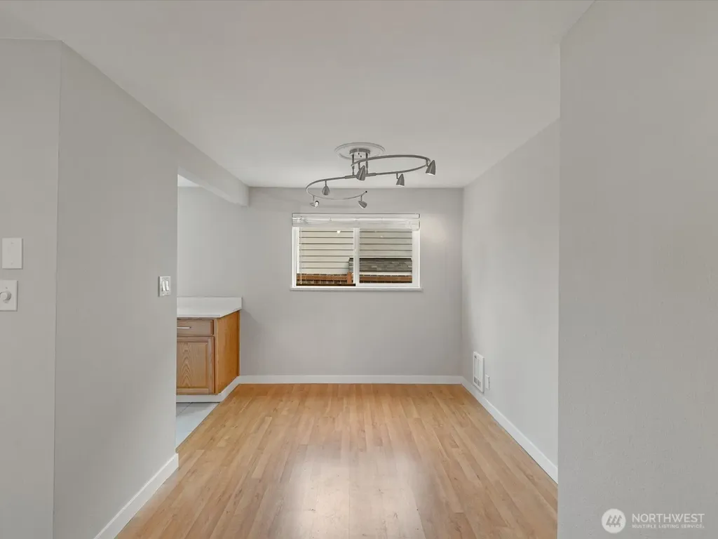 7631 201st Street SW Edmonds WA 98206
