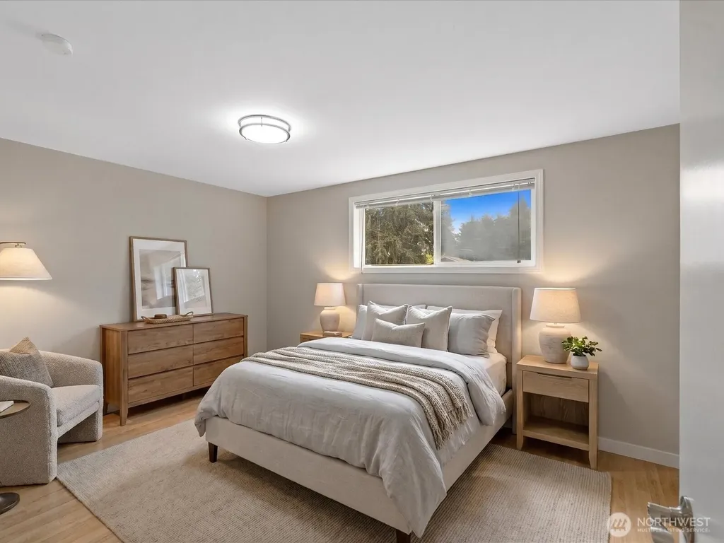 7631 201st Street SW Edmonds WA 98206