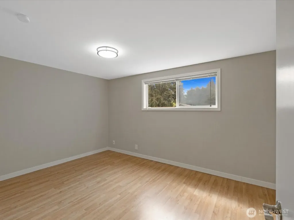 7631 201st Street SW Edmonds WA 98206