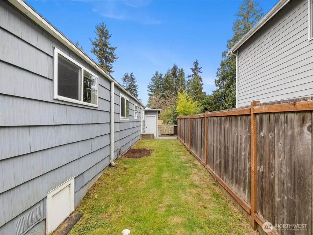 7631 201st Street SW Edmonds WA 98206