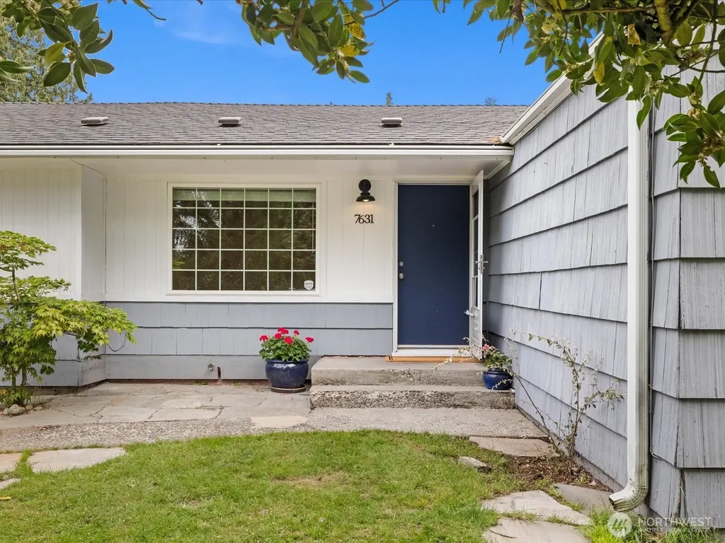 7631 201st Street SW Edmonds WA 98206