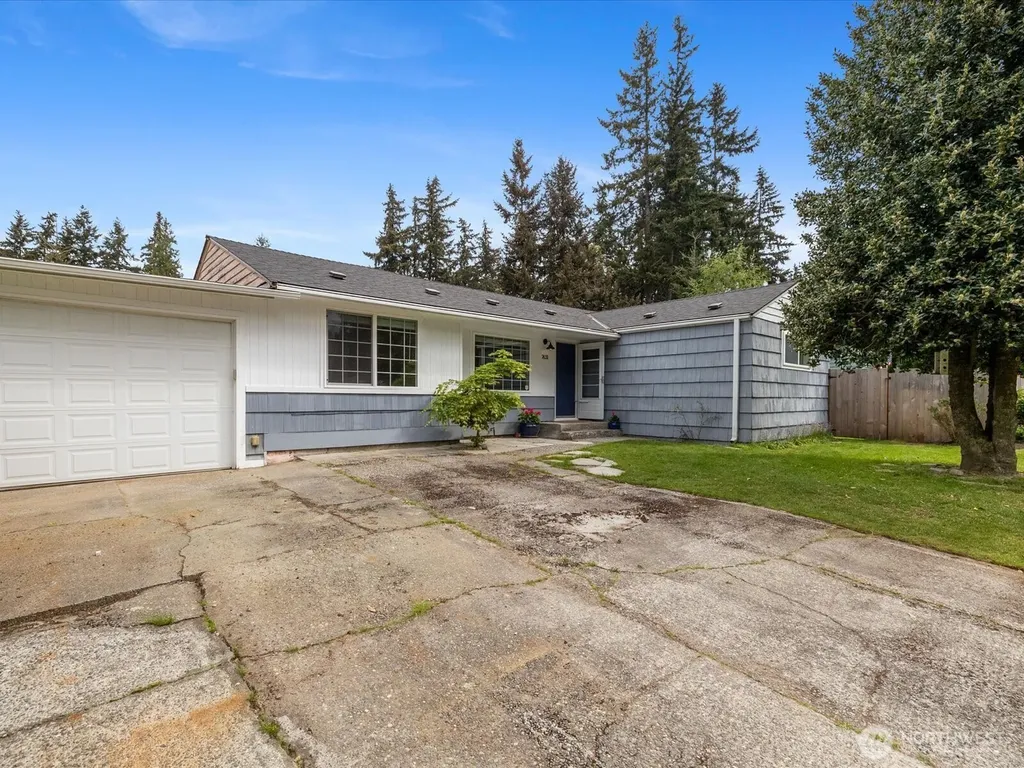 7631 201st Street SW Edmonds WA 98206
