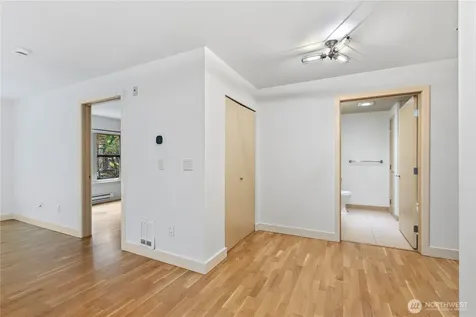 1620 Belmont Avenue Seattle WA 98122