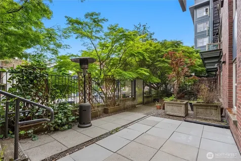 1620 Belmont Avenue Seattle WA 98122