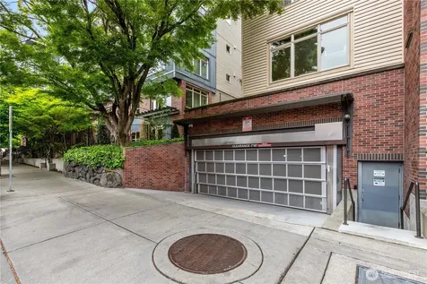 1620 Belmont Avenue Seattle WA 98122