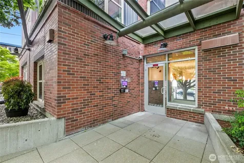 1620 Belmont Avenue Seattle WA 98122