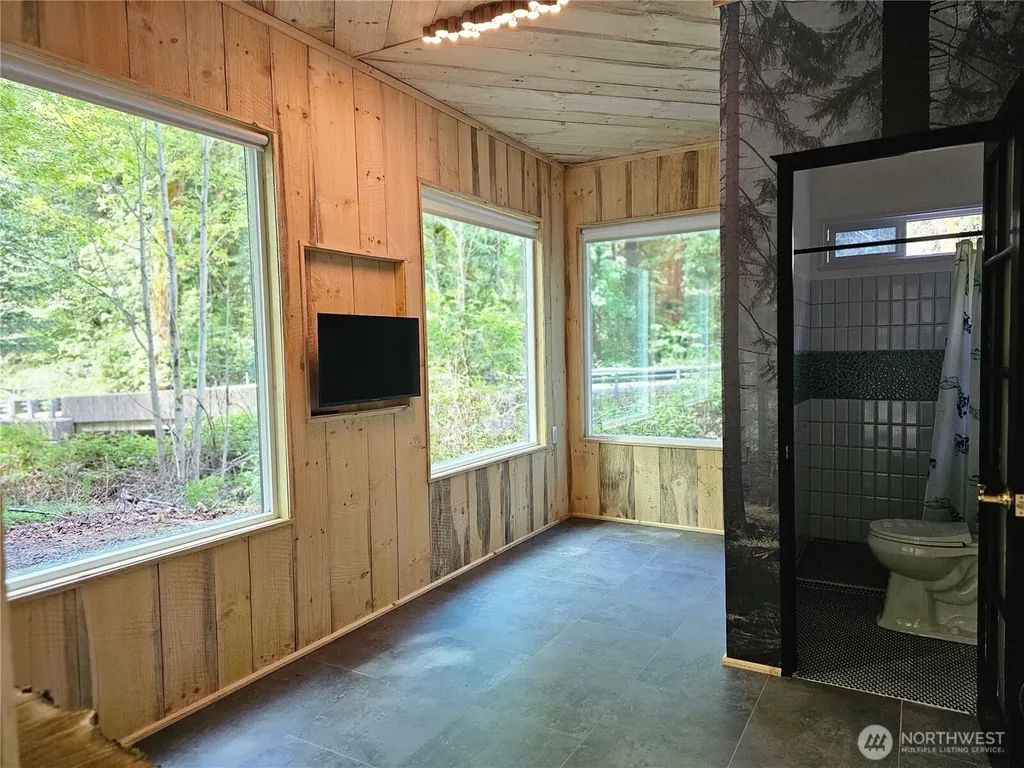 170 NE Elfendahl Pass Road Belfair WA 98528