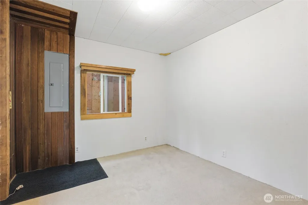 33822 State Route 706 E Ashford WA 98304