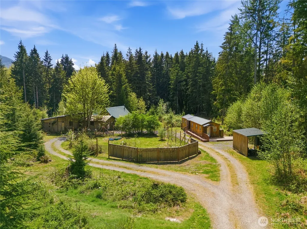33822 State Route 706 E Ashford WA 98304