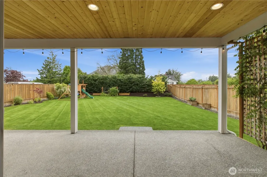 164 Hogan Drive Enumclaw WA 98022