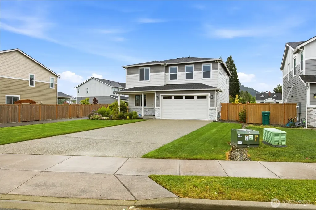 164 Hogan Drive Enumclaw WA 98022