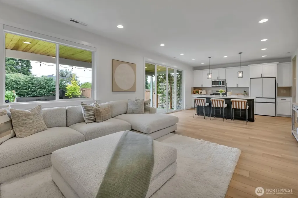 164 Hogan Drive Enumclaw WA 98022