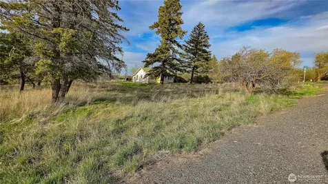101 Us Highway 2 Waterville WA 98858