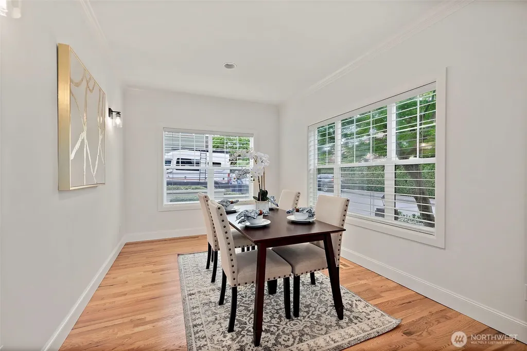 6712 127 Place SE Bellevue WA 98006