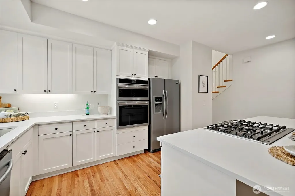 6712 127 Place SE Bellevue WA 98006