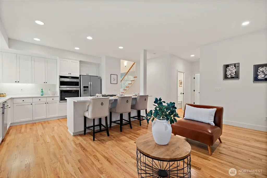 6712 127 Place SE Bellevue WA 98006