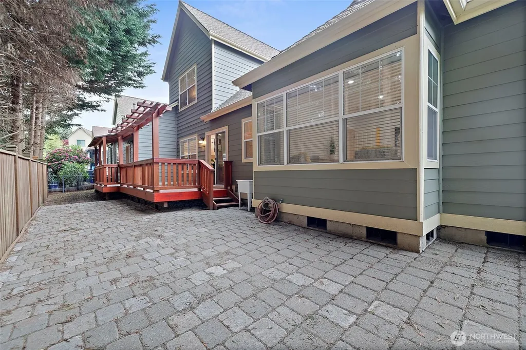 6712 127 Place SE Bellevue WA 98006