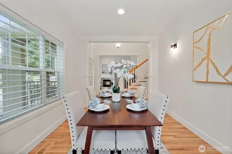 6712 127 Place SE Bellevue WA 98006