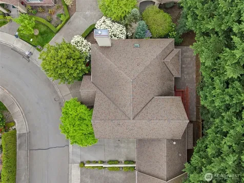 6712 127 Place SE Bellevue WA 98006