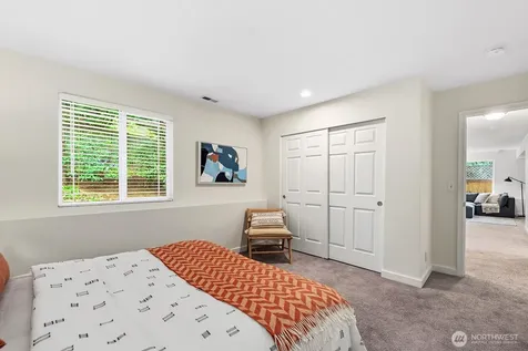 4035 NE 110th Street Seattle WA 98125