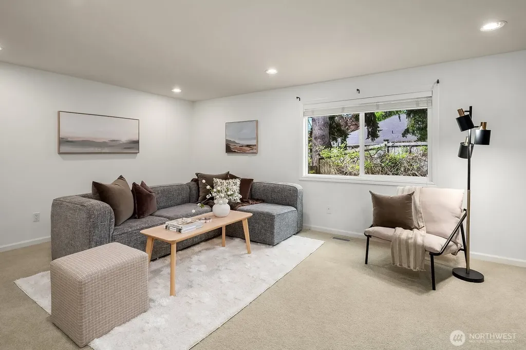 6308 110th Avenue NE Kirkland WA 98033