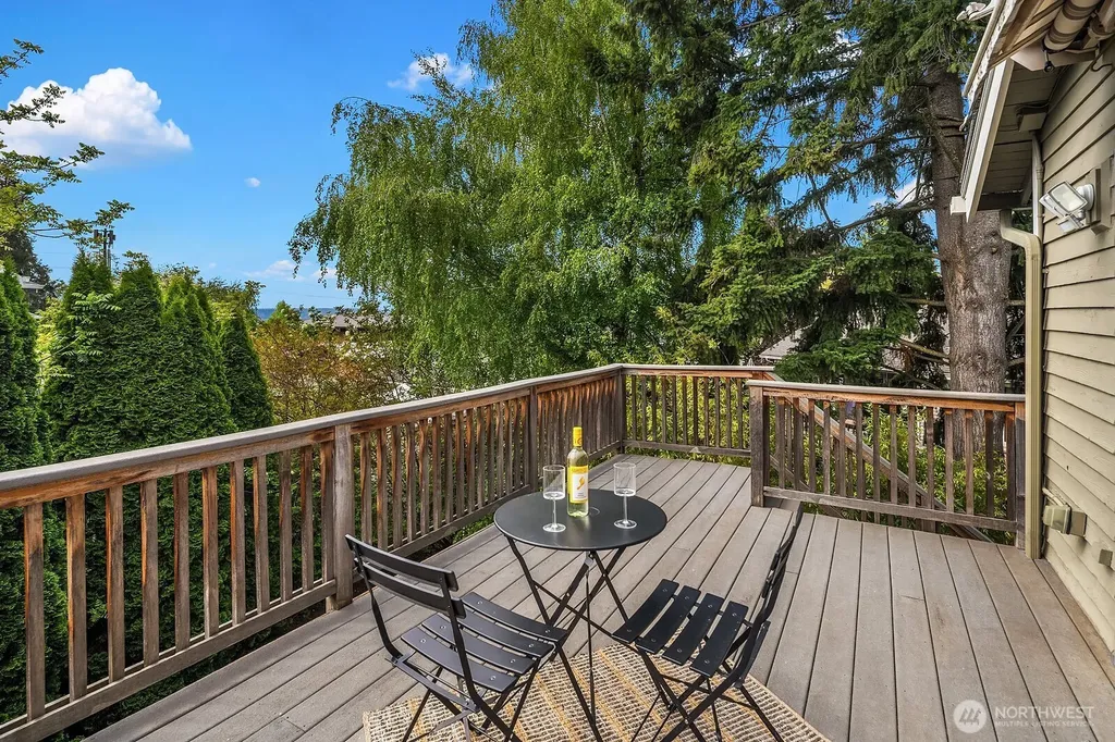 6308 110th Avenue NE Kirkland WA 98033