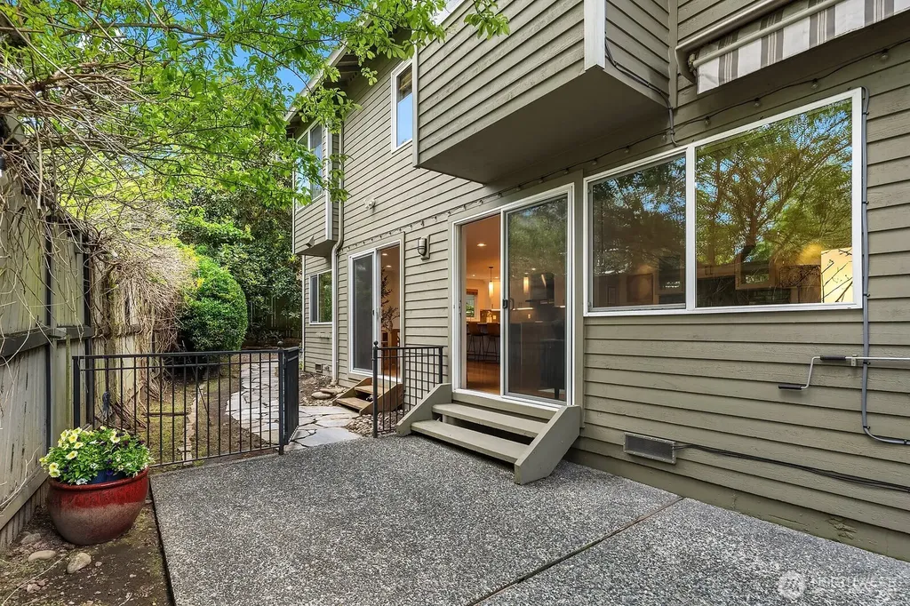 6308 110th Avenue NE Kirkland WA 98033