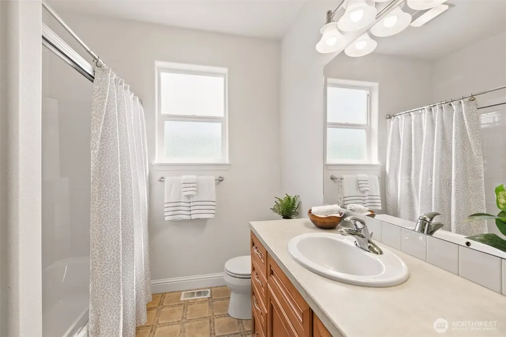 433 Big Leaf Court Sequim WA 98382