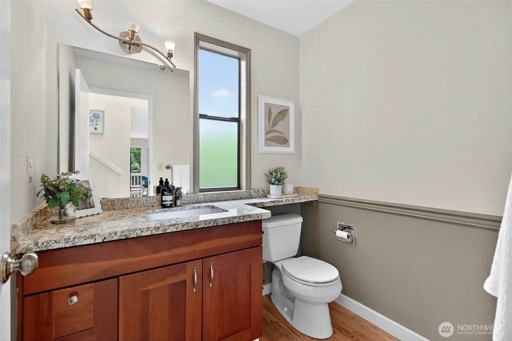 6162 144th Pl SE Bellevue WA 98006