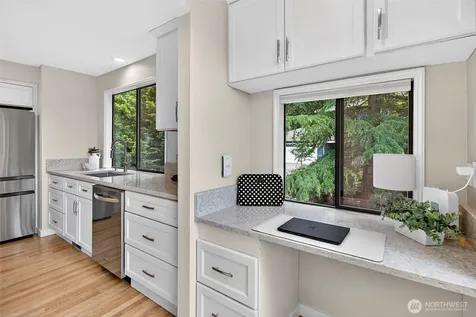 6162 144th Pl SE Bellevue WA 98006