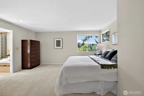 6162 144th Pl SE Bellevue WA 98006
