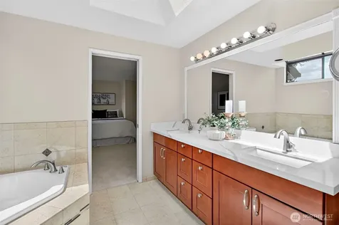 6162 144th Pl SE Bellevue WA 98006