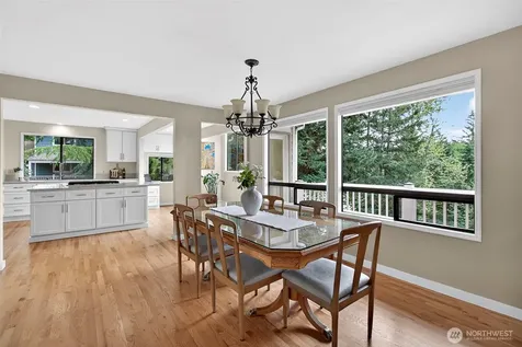 6162 144th Pl SE Bellevue WA 98006